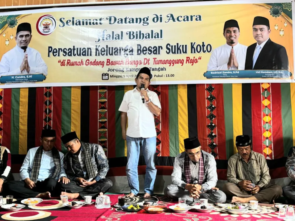 Perkuat Silaturahmi, Wabup Candra Hangatkan Suasana Halalbihalal Suku Koto Paninggahan}